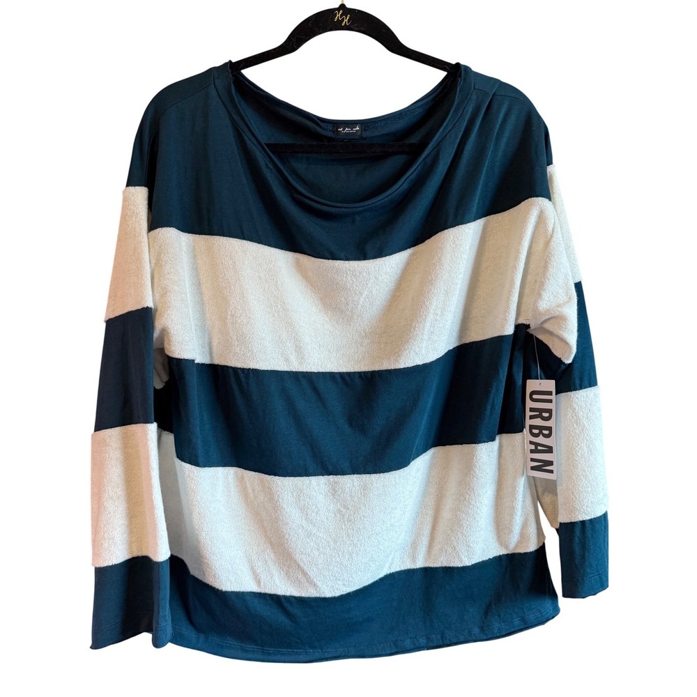 Urban Outfitters OS Small, Fits L.  Navy Blue & White Sweater‎ NWT